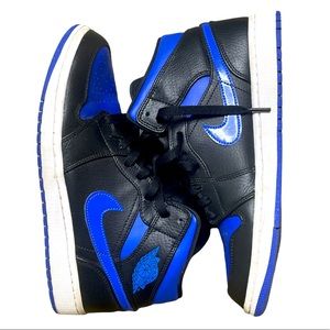 JORDAN 1s MIDS